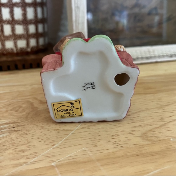 Vintage Homeco bear figurine - Picture 5 of 5